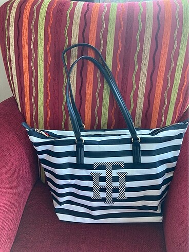 tommy hilfiger çanta