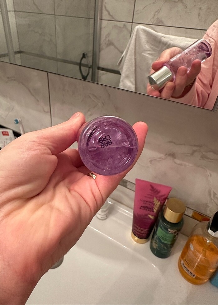 Clınıq göz makyaj temizleyici - Görsel 2