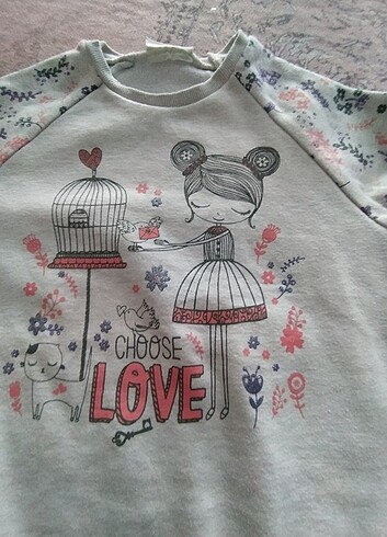 Sweatshirt