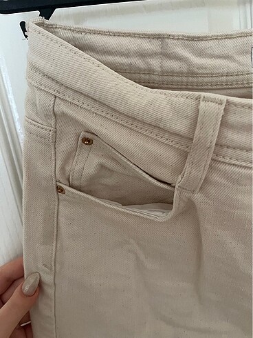 40 Beden ten rengi Renk ZARA BEJ JEAN