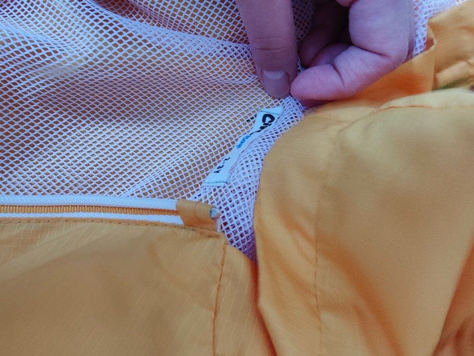 Kapüşonlu Sarı Erkek Çocuk Yağmurluk - Görsel 3