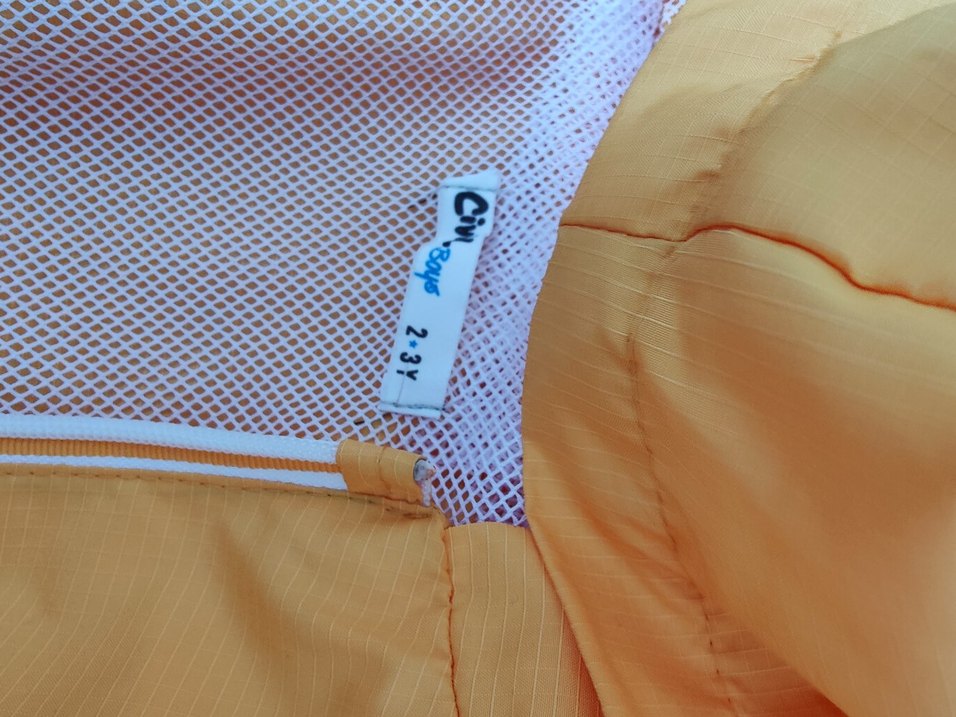 Kapüşonlu Sarı Erkek Çocuk Yağmurluk - Görsel 2