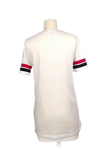 s Beden Atmosphere T-shirt %70 İndirimli.
