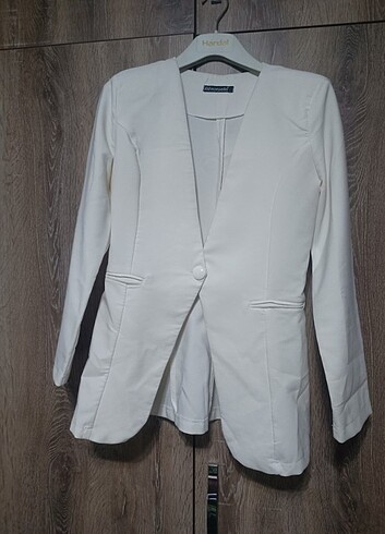 Beyaz blazer ceket