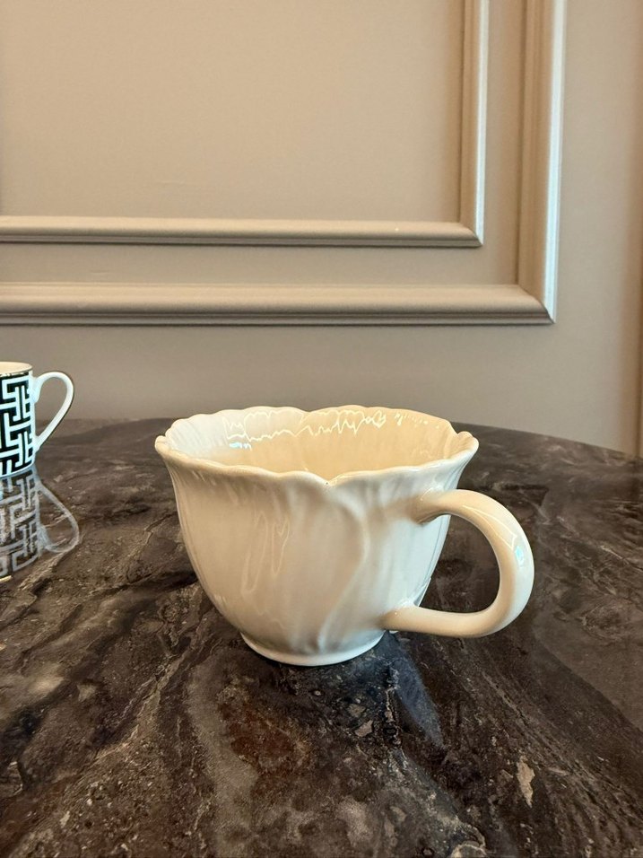 Beyaz Pastel Desenli Seramik Kupa - Görsel 2