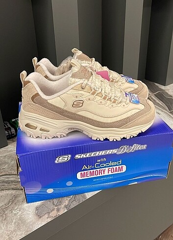 Skechers Dlites