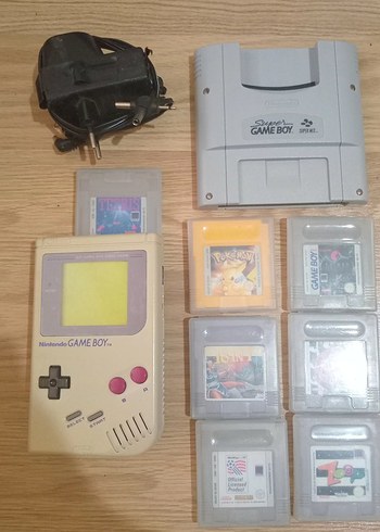 Nintendo Game Boy ve Oyun Kartuşları Seti