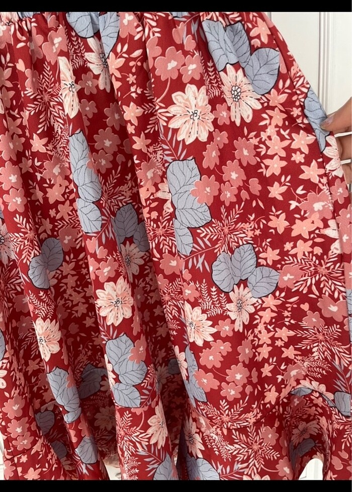 Çiçekli elbise - Görsel 2