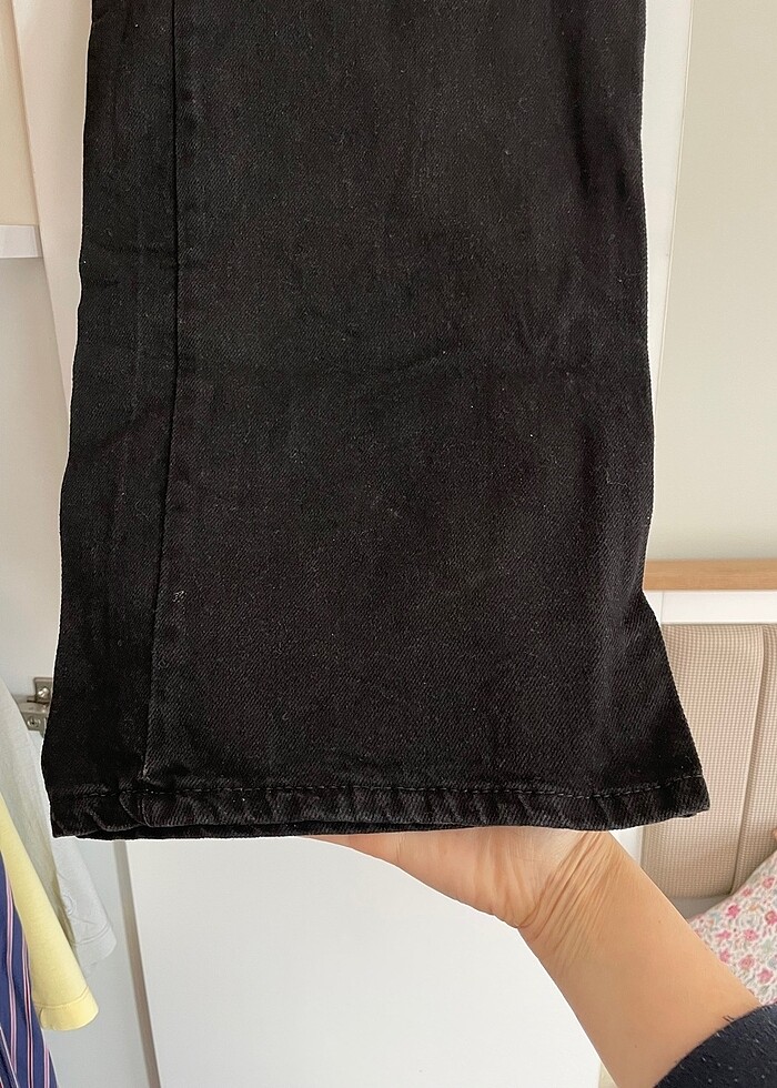 Beli lastikli siyah bol paça pantolon - Görsel 2