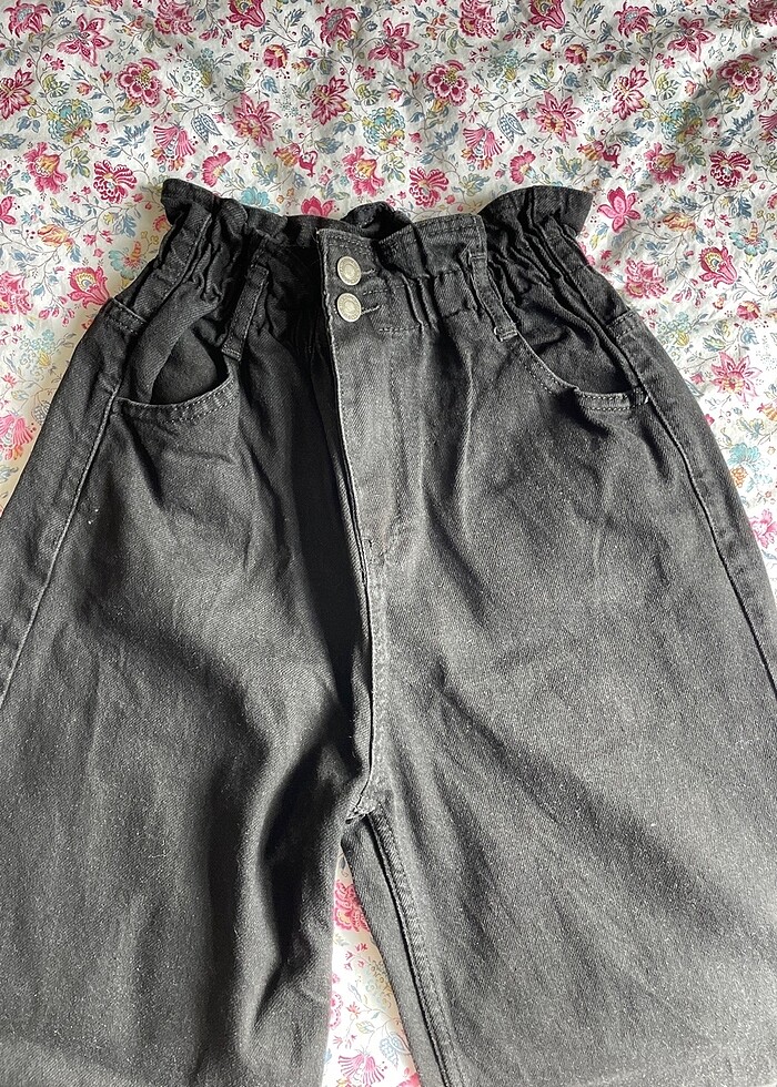 Beli lastikli siyah bol paça pantolon - Görsel 4