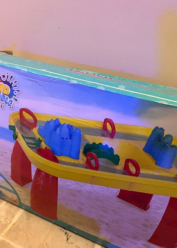 Fisher Price Pilsan Renkli Kum ve Su Masası