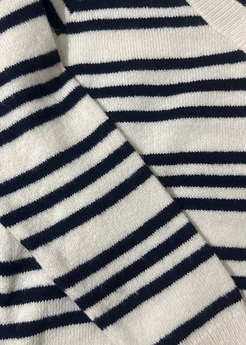 V Yaka Çizgili Örgü Kadın Kazak - Görsel 3