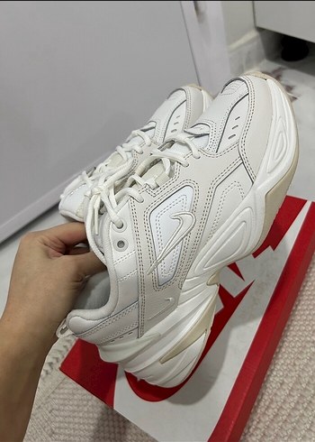 Nike Beyaz Kadın Spor Ayakkabı