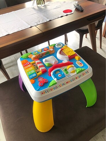 Fisher price bebek aktivite masası