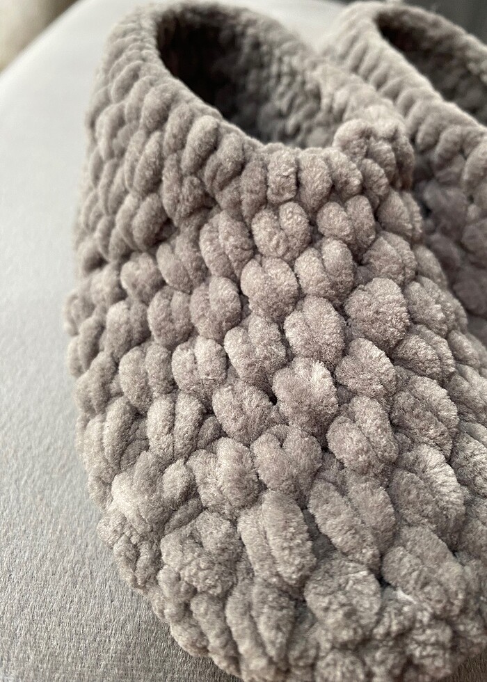 Kadife örgü bebek patiği - Görsel 2