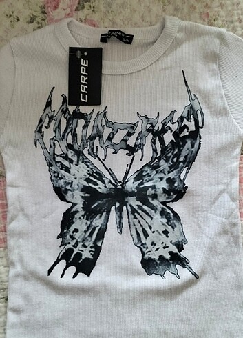 s Beden beyaz Renk Gothic Kelebekli Crop