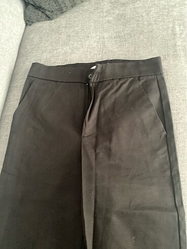 xs Beden Zara Xs siyah İspanyol paça pantolon.