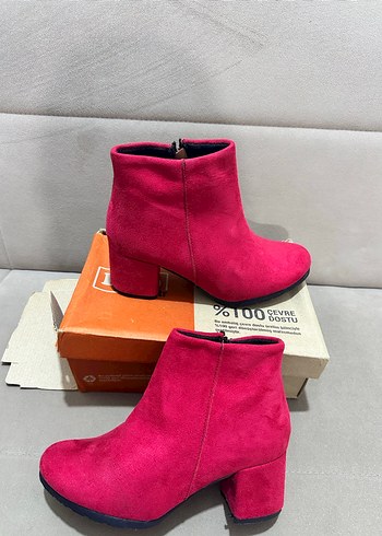 Pembe Süet Kadın Topuklu Bot - Görsel 2