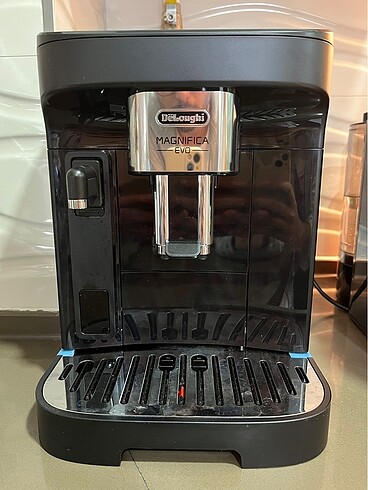 Delonghi magnifica evo kahve makinesi