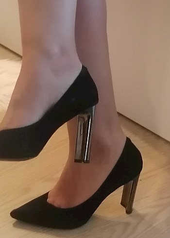 Kemal Tanca Siyah Süet Stiletto