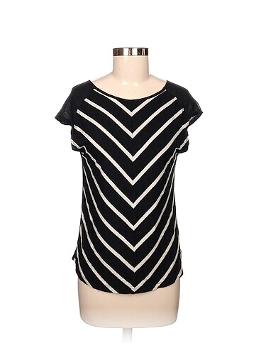 Diğer T-shirt %70 İndirimli.