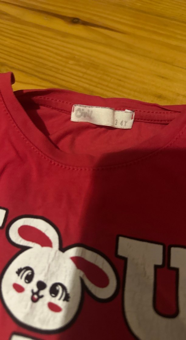 Kırmızı elbise - Görsel 3