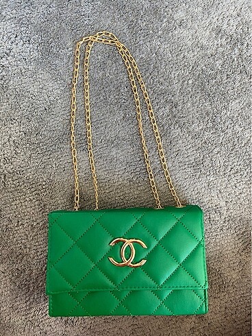 Chanel Yeşil Çapraz Çanta