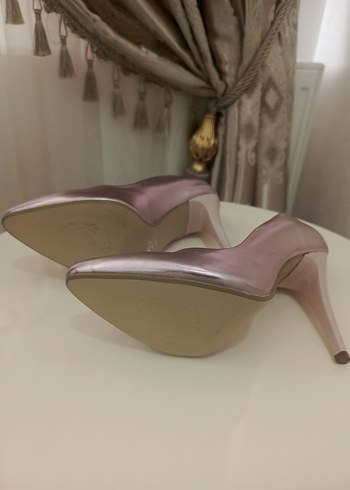 37 Beden Pembe Parlak Deri Stiletto Topuklu Kadın Ayakkabı