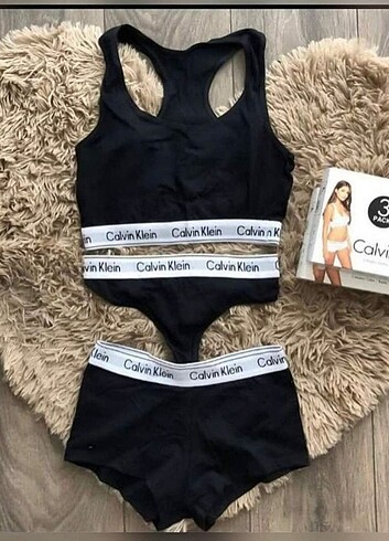 Calvin Klein üçlü büstiyer takım