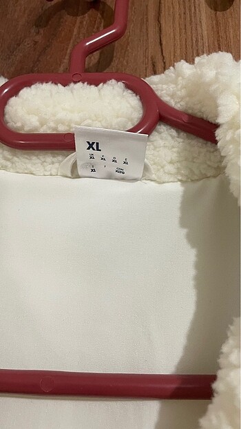 xl Beden beyaz Renk REBOOK PELUŞ MONT