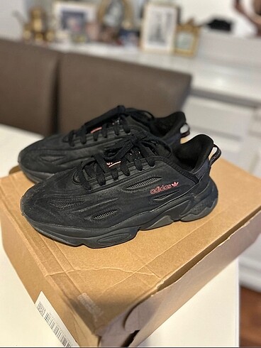 38,5 Beden siyah Renk Adidas ozweego celox siyah