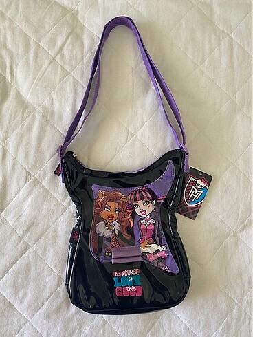 Monster High gitar şeklinde çanta