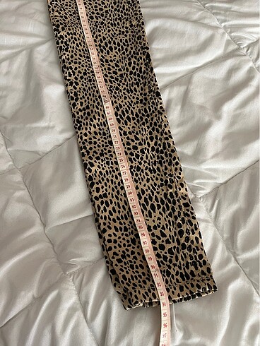 s Beden çeşitli Renk Leoparlı bershka pantolon