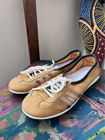 Adidas vintage babet