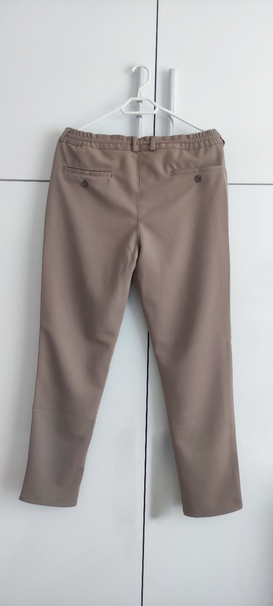 erkek Bej jogger pantolon 1 beden büyüğünü tercih edin - Görsel 3