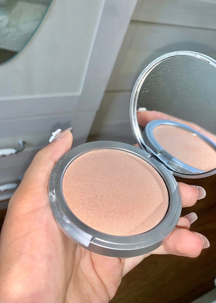 The Balm Mary-Lou Manizer Aydınlatıcı - Görsel 2