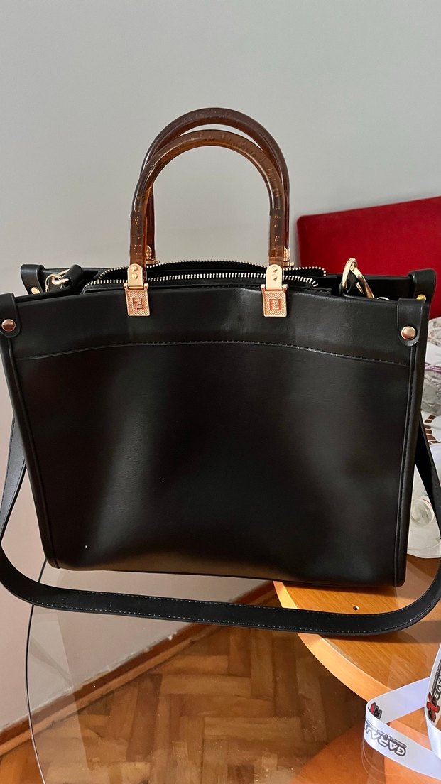 Fendi Roma Siyah Deri Kadın Çanta - Görsel 3