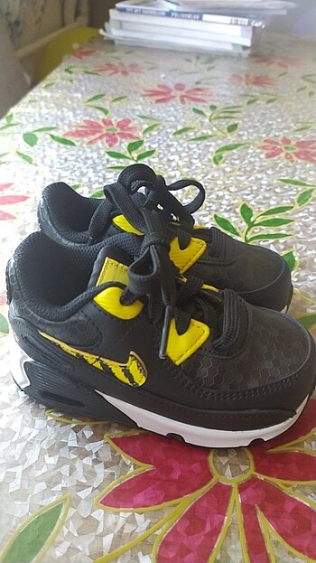 Nike 21 numara erkek bebek ayakkabısı orijinal nike