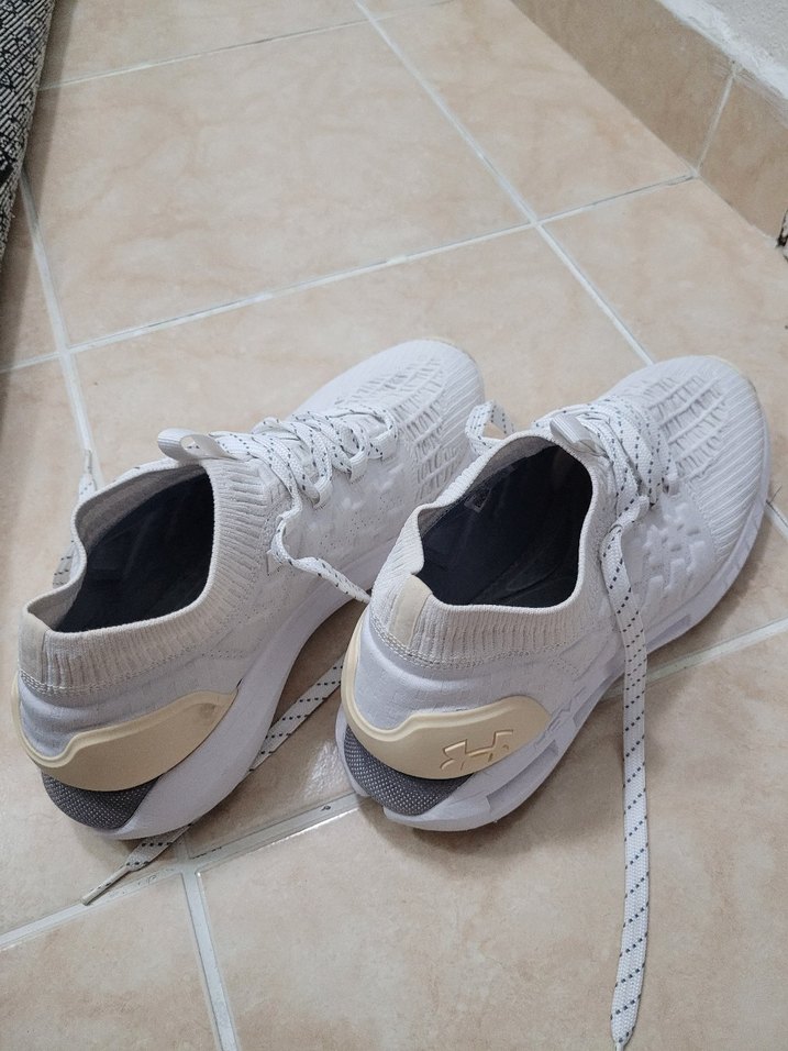 UNDER ARMOUR Spor Ayakkabı - Görsel 3