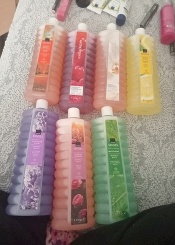 Çeşitli Kokulu Duş Jeli 1 Litre