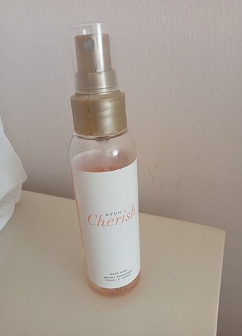 Avon cherish vücut sprey