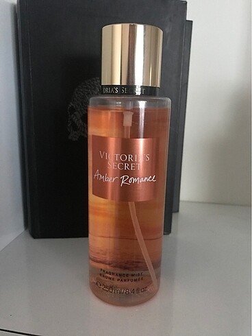 Victoria?s Secret Amber Romance Vücut Spreyi