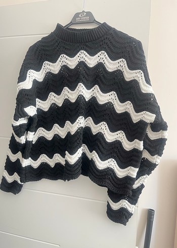 Zebra Desenli Siyah Gri Örgü Kazak