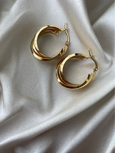 Gold trıo küpe