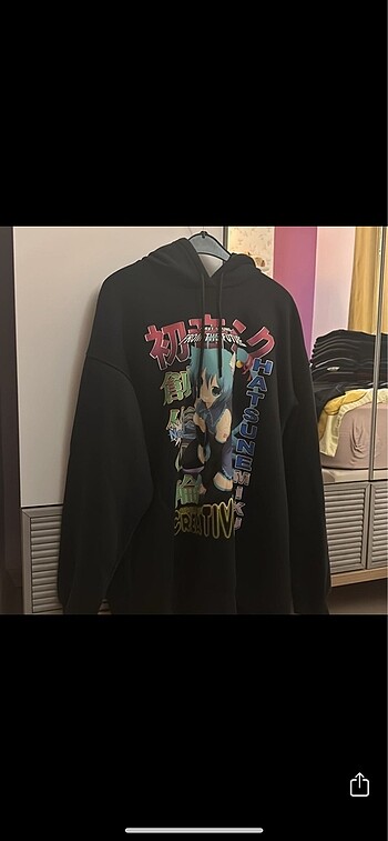 Anime Bershka sweatshırt