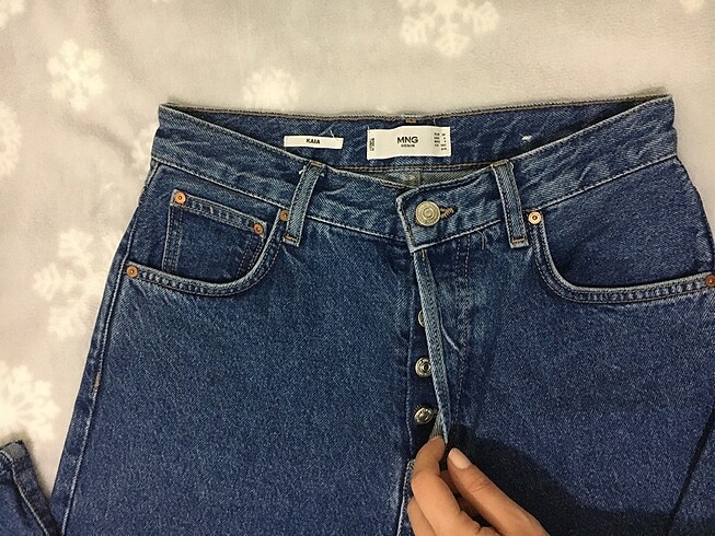 Mango jean