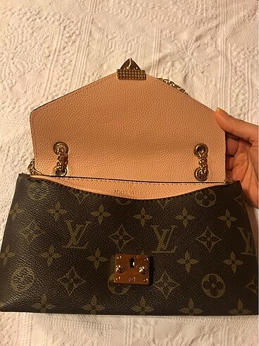 Louis Vuitton çanta