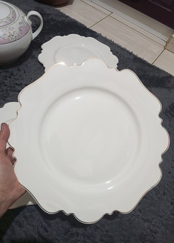Diğer Modern Klasik Beyaz Yemek Tabakları