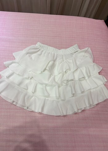 Diğer Beyaz Fırfırlı Mini Etek