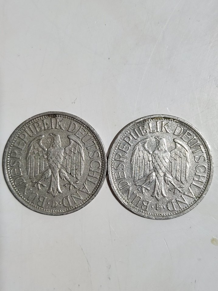 Gri Vintage Deutsche Mark Rozetleri - Görsel 2